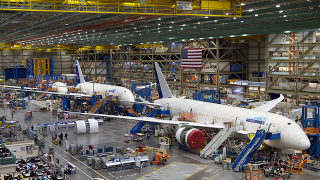 Illustration for article titled FAA Review Concludes 787 Dreamliner Is Safe After "Teething Pains"
